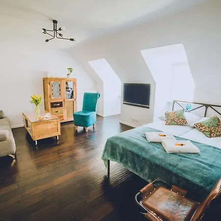 Turkusowy - Thom Apartment
